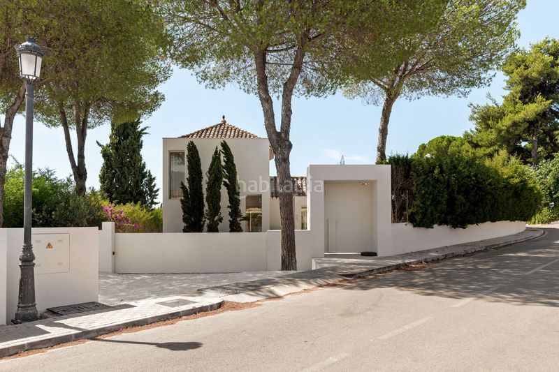 Foto d8a8baf6-a7b3-4ee9-b19e-fc9a041e0569. Xalet amb aparcament piscina a Paraiso - Barronal Estepona