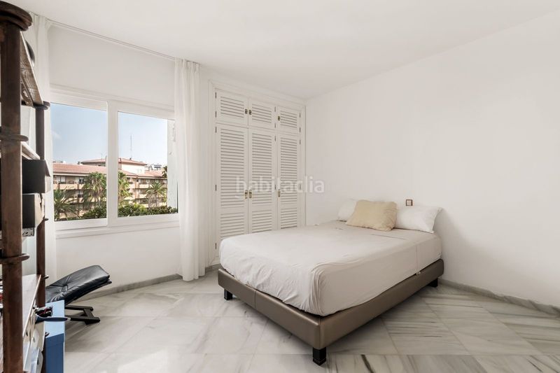 Foto 033944e6-fcbf-45df-8da9-a1d064caf1ba. Apartament amb aparcament piscina a El Bajondillo Torremolinos