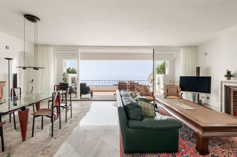 Foto 0af575ab-2b9d-4838-928e-cf4b96a6e814. Apartament amb aparcament piscina a El Bajondillo Torremolinos