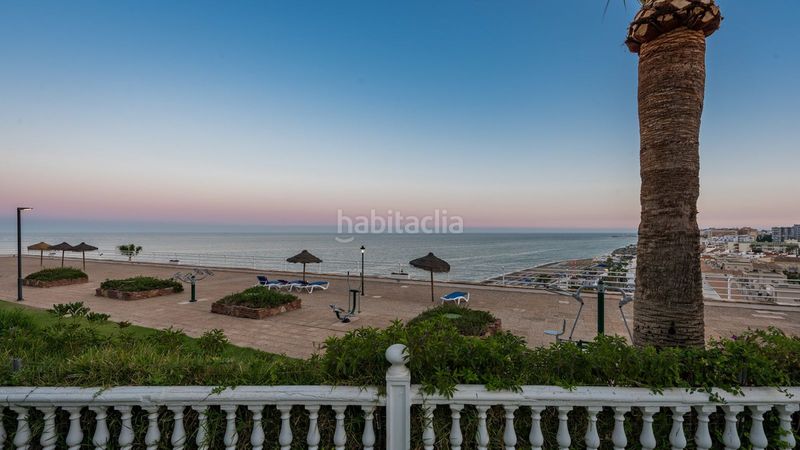 Foto 16337c57-6ccf-4666-8e34-962438b24799. Apartament amb aparcament piscina a El Bajondillo Torremolinos