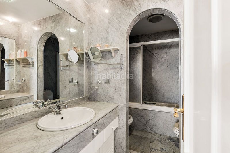 Foto cbd932ce-718f-4f3a-9037-9a2aebe8ceed. Apartament amb aparcament piscina a El Bajondillo Torremolinos