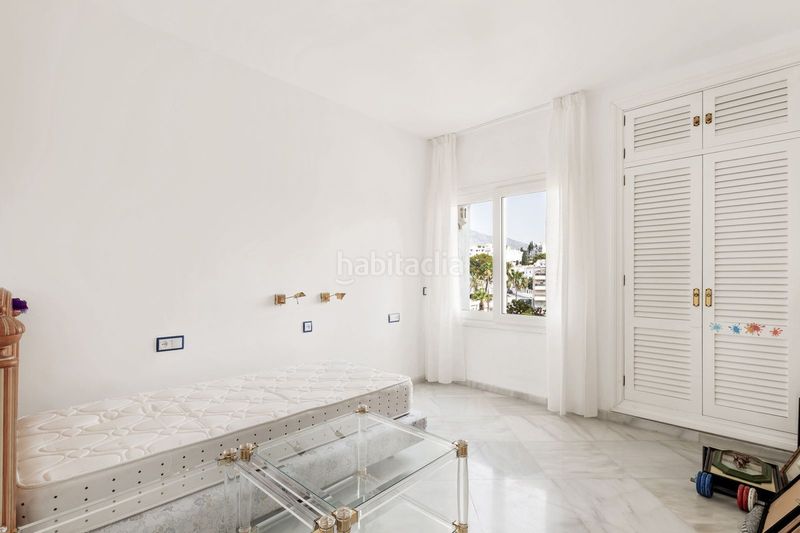 Foto cde8e4b3-ac41-4404-863b-cb24b4e1f5a1. Apartament amb aparcament piscina a El Bajondillo Torremolinos