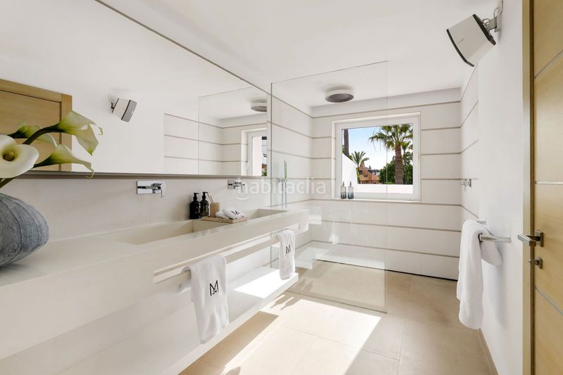 Foto 0d471e4e-5b1d-4071-9ea3-7a5d2e430d92. Casa adosada en Nagüeles Alto Marbella