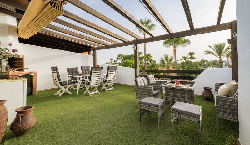 Foto 25386643-d3f2-4a76-a608-5fd5fbe2df5f. Casa adosada en Nagüeles Alto Marbella