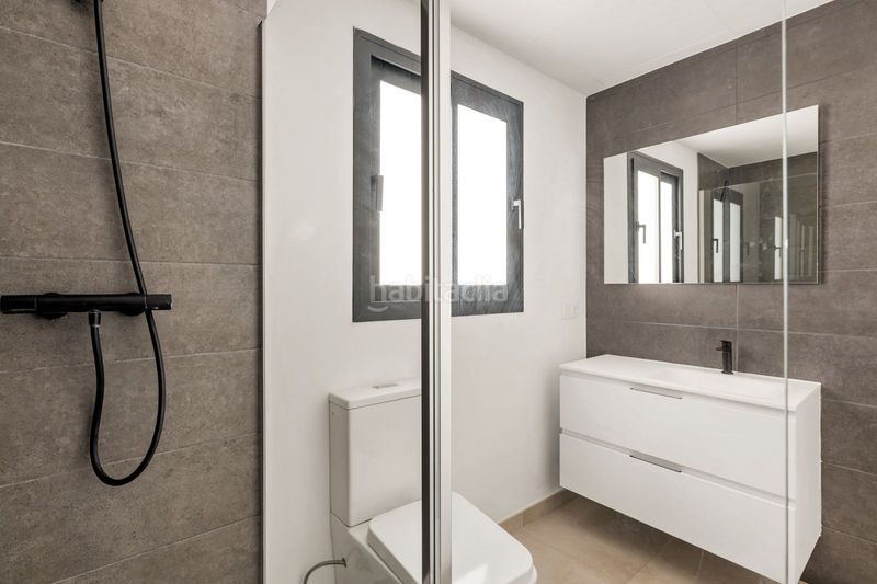 Foto ca5971fc-8a03-4a52-9435-72ebedc87b1a. Maison jumelée avec parking dans Cancelada Estepona