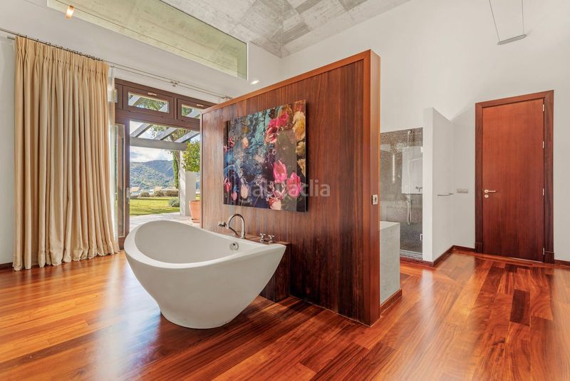 Foto 1b1ea7b9-0eaf-44eb-b36c-4a690efca399. Chalet en La Zagaleta Benahavís