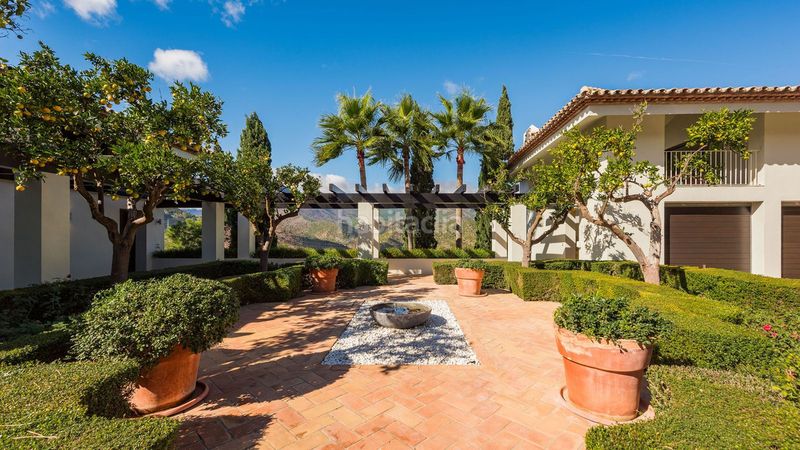 Foto c37086ab-b645-4202-8d3f-09ca6a289663. Chalet en La Zagaleta Benahavís