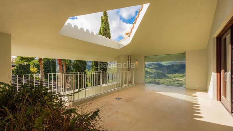 Foto b8abee40-96c9-4163-93bb-39e61b41eb77. Chalet con parcheggio piscina in La Zagaleta Benahavís