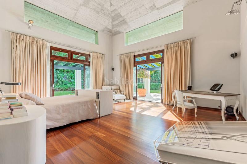 Foto c0556136-f6d3-477b-8e64-9b65cf612f3a. Chalet con parcheggio piscina in La Zagaleta Benahavís