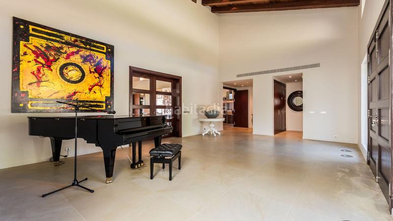 Foto d84432e6-ddf2-41c2-ad72-aeaaee70f3c7. Chalet con parcheggio piscina in La Zagaleta Benahavís