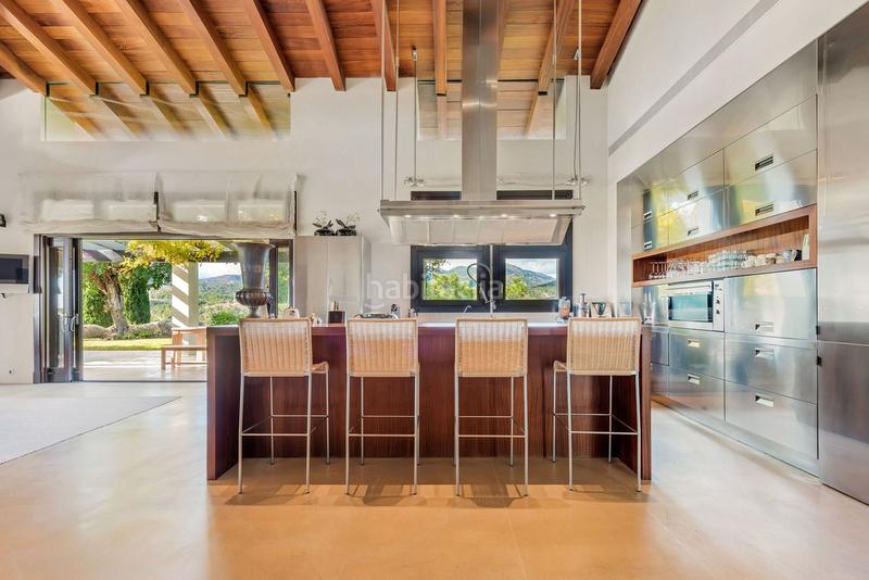 Foto f6fc228a-f5c0-462a-a7e5-7fa369d8c1a3. Chalet con parcheggio piscina in La Zagaleta Benahavís