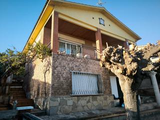 Casa en Lliçà d´Amunt. Can salgot 310000