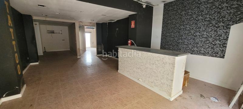 Foto 0253b0ee-9bd2-44a4-94e9-d4faf30f3b39. Lloguer local comercial a Llatí Santa Coloma de Gramenet