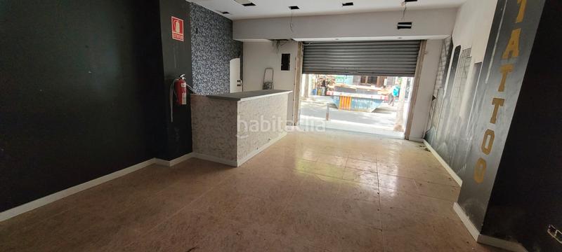 Foto eebffd39-1bc6-4ade-afb2-794613900d1d. Lloguer local comercial a Llatí Santa Coloma de Gramenet