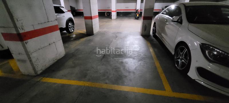 Foto 2ee72cc0-2012-44fd-8d37-ba234f6373cb. Alquiler parking coche plaza de parking en alquiler en Badalona