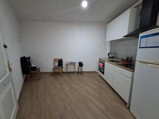 Maison  Carrer de l'autonomia. Casa en venta