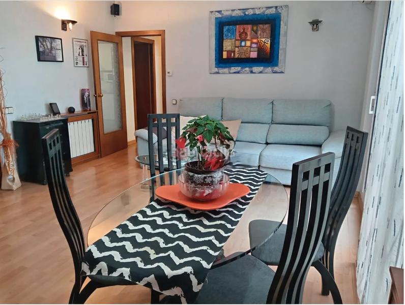 Foto 61a62a80-5ca5-4e39-96e8-a80cb4609514. Appartamento con riscaldamento parcheggio in Bufalà Badalona