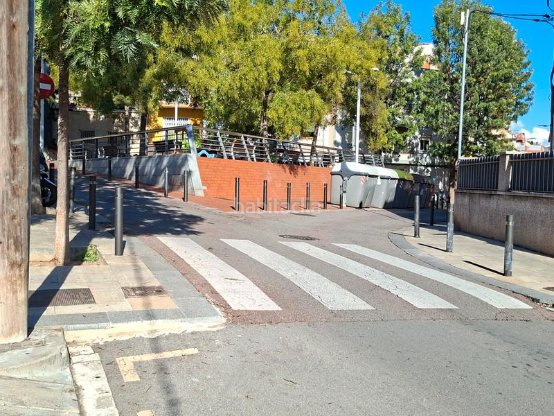 Foto 89b42def-035c-4445-99c4-d800d6e13776. Autoparkplatz in carrer d'alella 30 in Llatí Santa Coloma de Gramenet