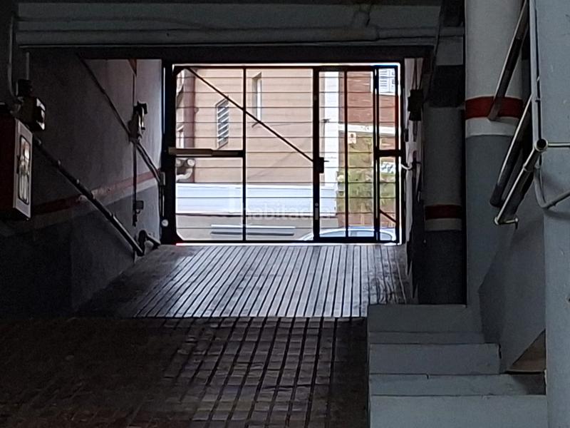 Foto ea236ebf-174f-407e-98bd-b80d26d12b53. Autoparkplatz in carrer d'alella 30 in Llatí Santa Coloma de Gramenet