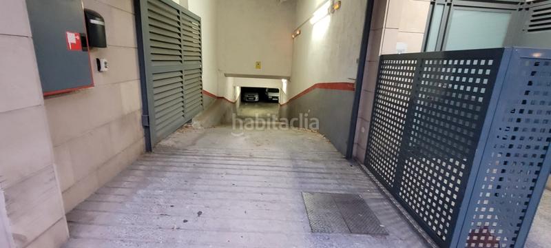 Foto 54a9d461-22c6-4527-b7ff-24bf44013b26. Aparcament cotxe a Puigfred Badalona