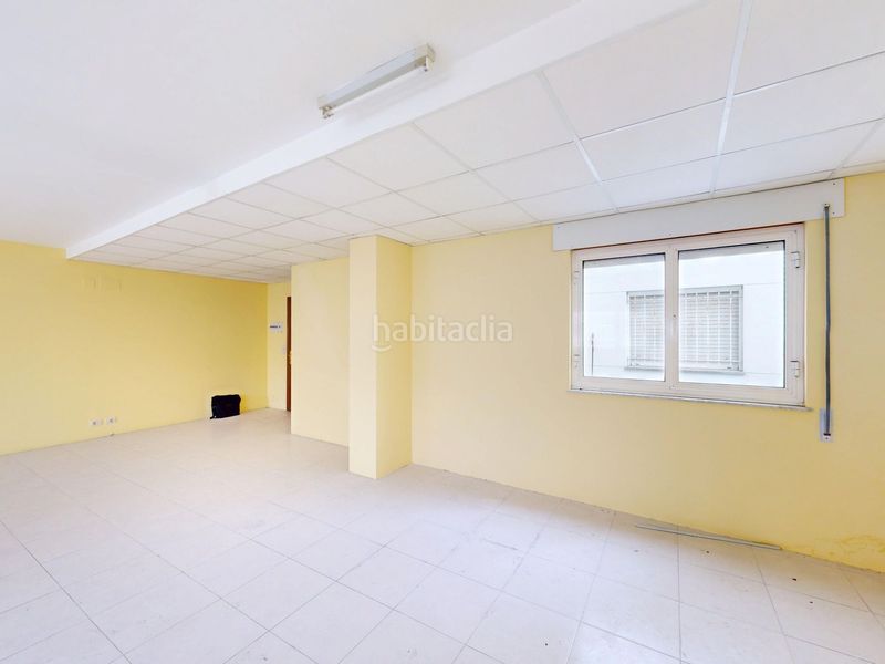 Foto 117bfe81-5646-4e60-9c45-a202bfd046ad. Local comercial a Foz