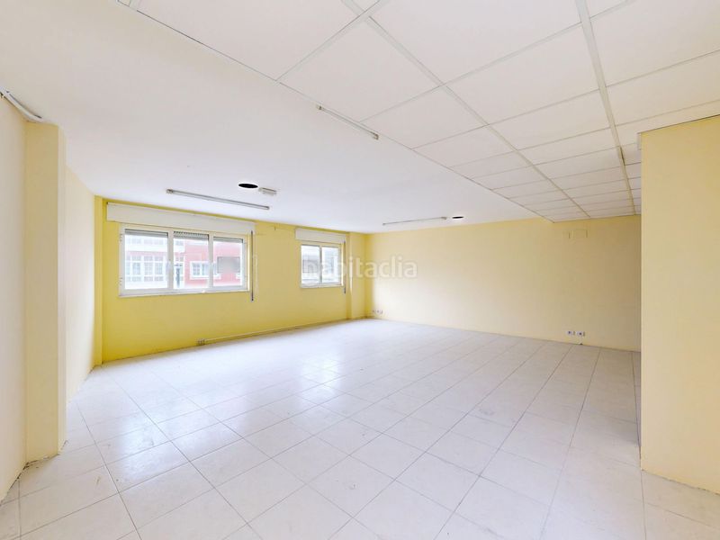 Foto 756b6668-18bf-4e15-9910-c7b63f73e838. Local comercial a Foz