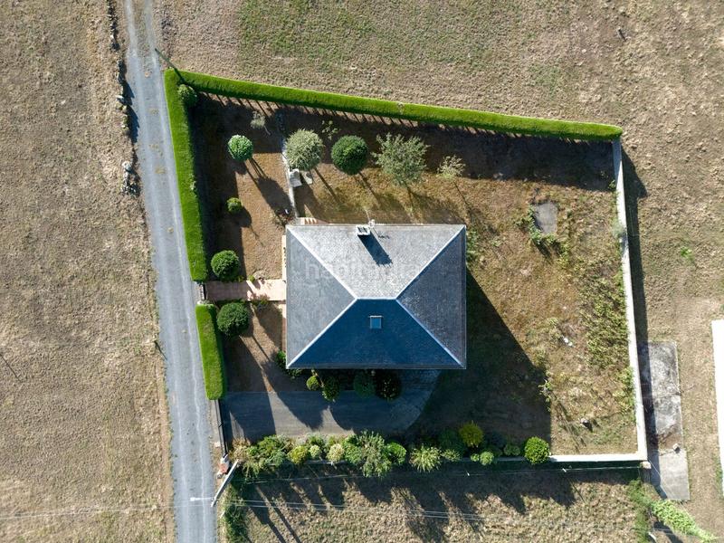 Foto 203028c0-b8a6-453b-88af-116cf57ebbd5. Casa  con finca en Alfoz
