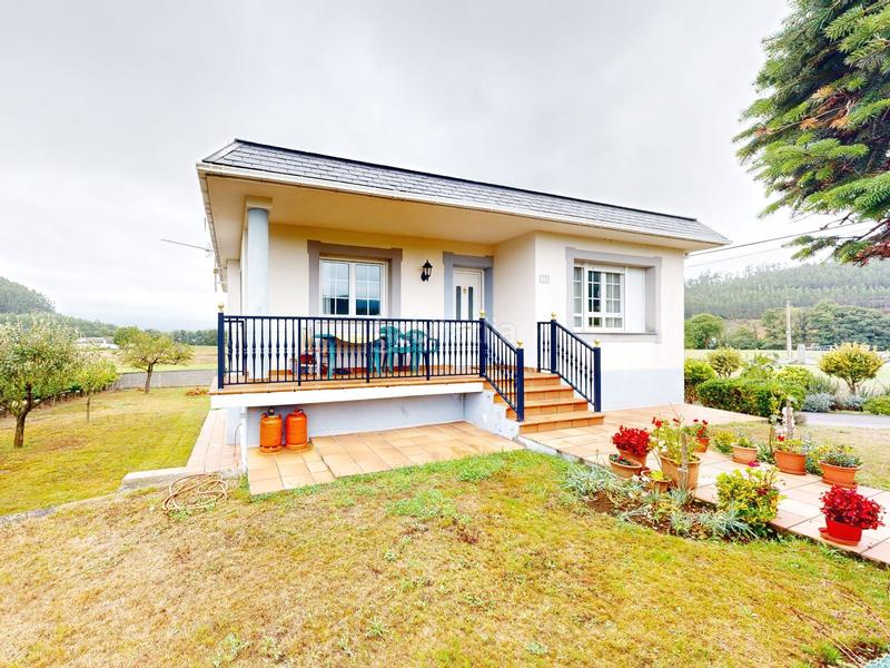 Foto 5d5fa885-ea0f-4fe7-a4f9-77f96fe838b5. Casa  con finca en Alfoz