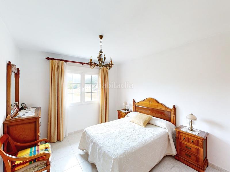 Foto bba83c77-d076-4fb5-a29f-1c2ff585976c. Casa  con finca en Alfoz