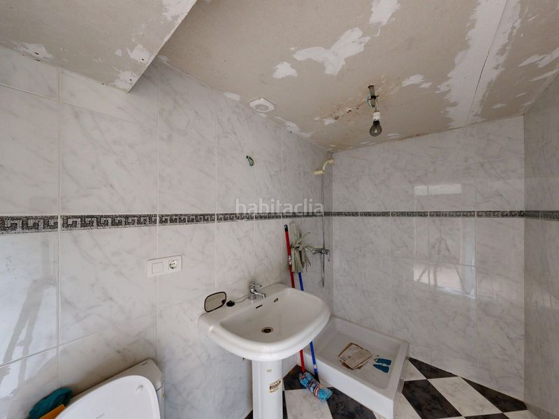 Foto 1fe194f8-4587-4bed-a9d9-89c1493d6310. Casa a canaledo - bacoi 7 a Alfoz