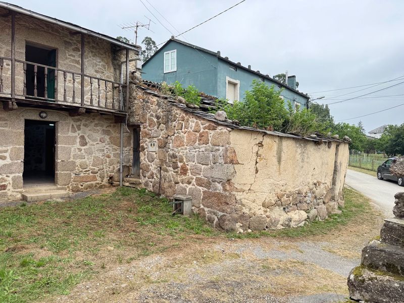 Foto 67ab27b8-846e-4f0a-ab51-71c30303de8b. Casa a canaledo - bacoi 7 a Alfoz