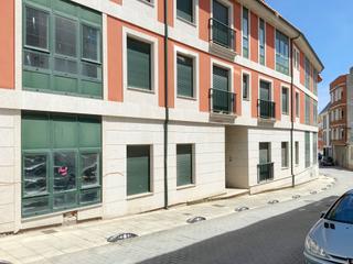 Edifici  Constitución 17. Edificio de viviendas en construcción en foz