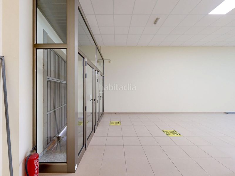 Foto 45dfeedd-b769-4f9e-bde9-8b48b040d69a. Local comercial a Foz
