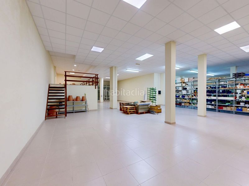 Foto 7369b3b9-6fed-413e-ad09-9a7045671a38. Local comercial a Foz