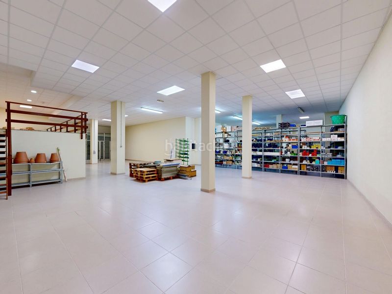 Foto 9df1aa20-7b4c-4eac-8ace-95472daef64f. Local comercial a Foz