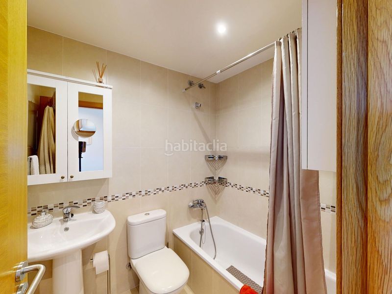 Foto c42c6a73-f81c-44d5-bf43-fb84fe33b20c. Flat with heating in Foz