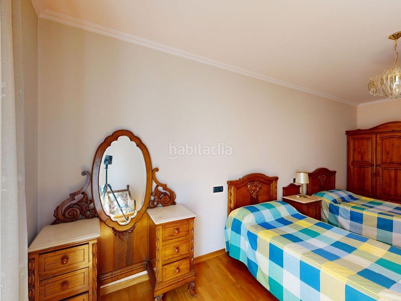 Foto f0f044c9-05a1-4599-b133-f18d34a0e2a8. Pis amb calefacció a Foz