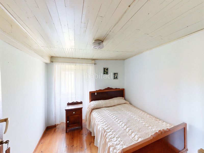 Foto fe206dab-bb47-4d70-a09c-0e1f5c16e9e0. Casa a cima de vila - vidal 4 a Trabada