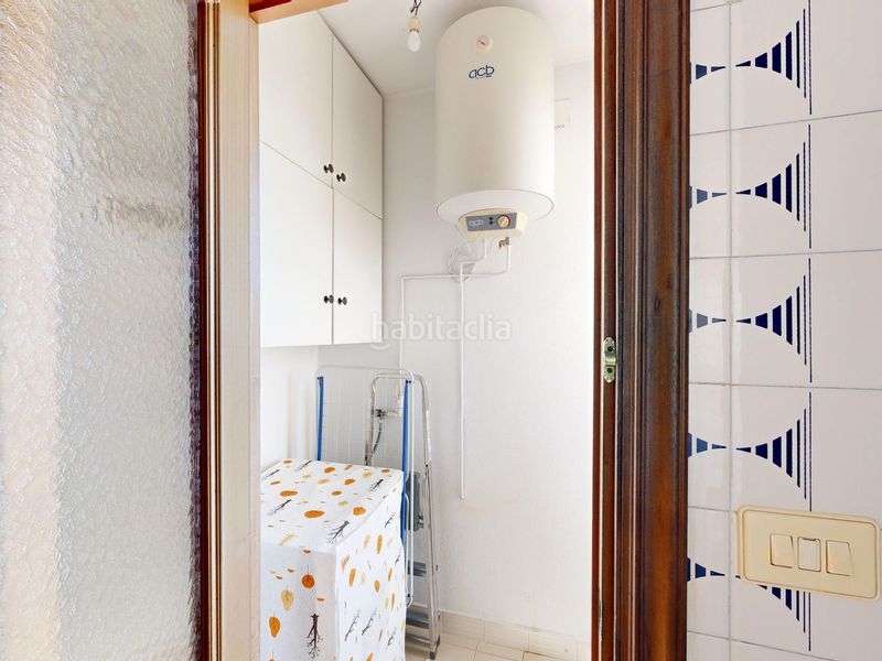 Foto ab1d733c-b3ef-42e1-8fa6-483ef8164acc. Piso  en el centro en Foz