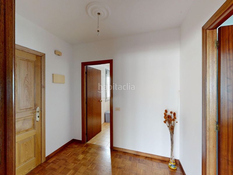 Foto a8fa8517-1512-42d5-ad13-28fc65715ef0. Piso  en el centro en Foz