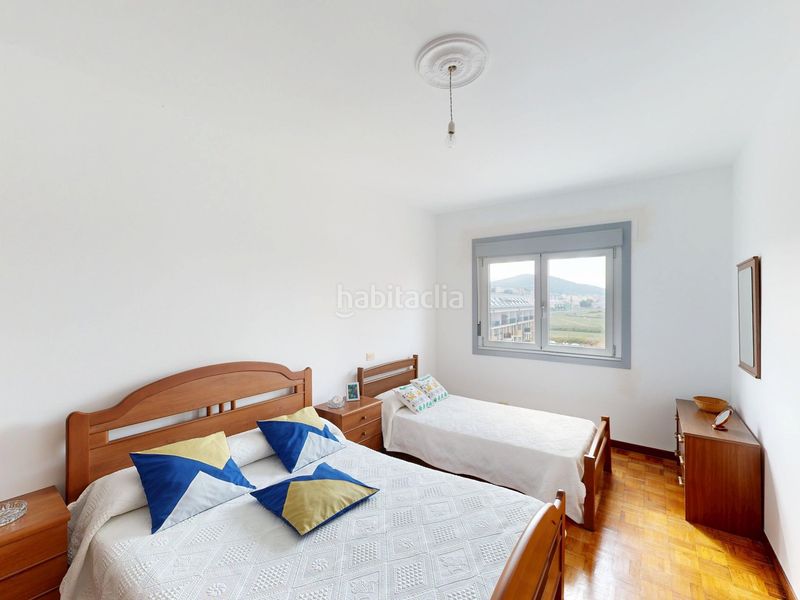 Foto c50d0787-93b4-47a2-94f4-bd18fabde949. Piso  en el centro en Foz