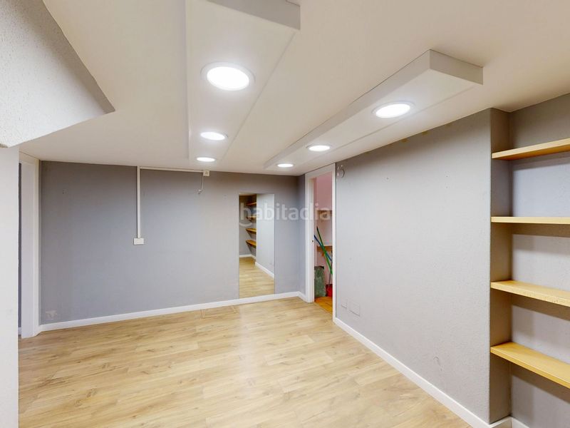 Foto 0c9a38bd-767d-4d11-bd42-0f1d6c81159b. Local comercial  en el centro en Foz