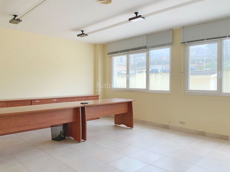 Foto 6c370814-54f5-4cd0-91a8-1f7a22549efb. Location bureau dans avenida álvaro cunqueiro 54 dans Foz