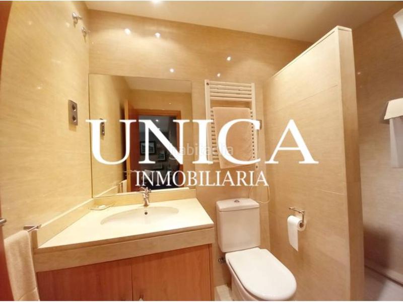 Foto 9ac83990-8242-4414-992b-3d9d3636d5d9. Appartamento con riscaldamento parcheggio piscina in Madrid