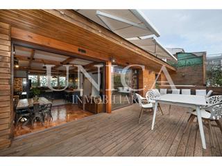 Attique  Alustante. Ático exclusivo con terraza privada y jacuzzi en el corazón de p