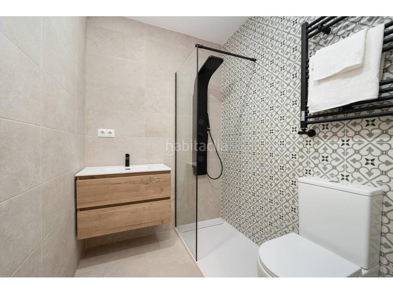 Foto 092564db-8b40-4a82-958b-a68541856bc5. Piso reformado y amueblado. muy próximo al parque del retiro. en Madrid