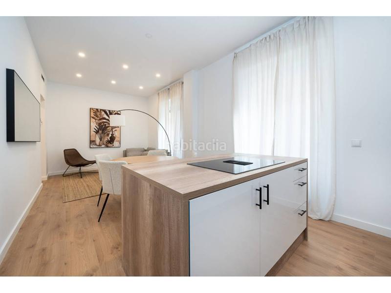 Foto 548030ed-044e-4362-9ff7-44eabea1c364. Piso reformado y amueblado. muy próximo al parque del retiro. en Madrid