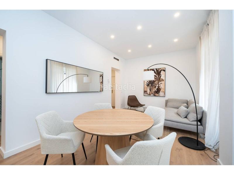 Foto baee137e-1213-423f-b173-db699c6641ee. Piso reformado y amueblado. muy próximo al parque del retiro. en Madrid