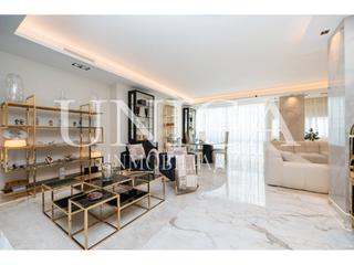 Piso en Ibiza. Fantástica vivienda con reforma de lujo. privacidad y confort en