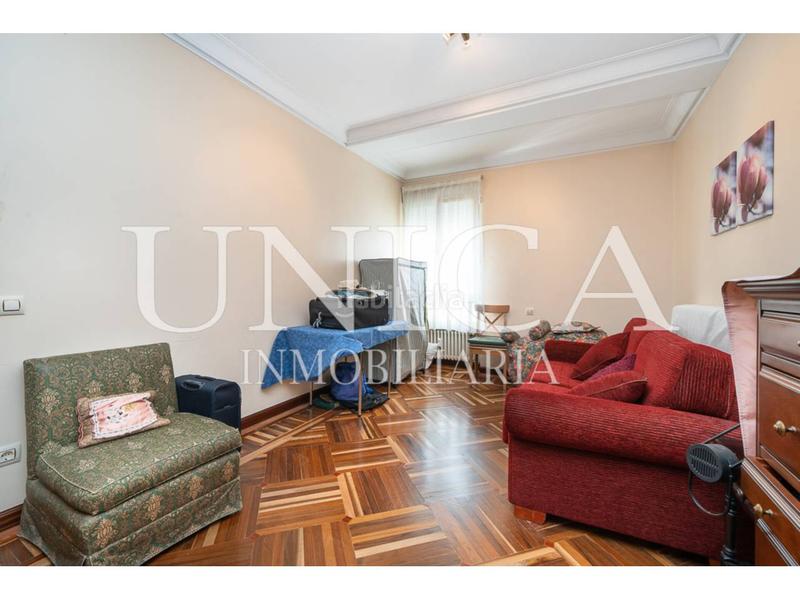 Foto 47ee7ac6-e460-4f0a-858d-609776607b30. Tríplex ático tríplex en Almagro en Almagro Madrid